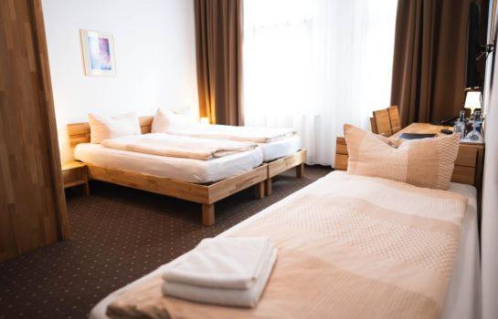 Pension Marktplatz Russelsheim Екстер'єр фото